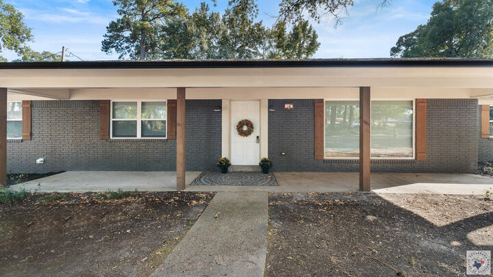 Property Photo:  16 Broadmoor Dr  AR 71854 