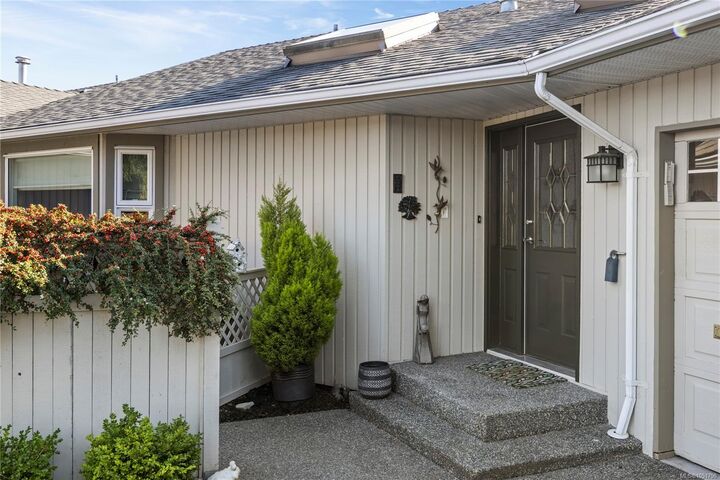 Property Photo:  3219 Point Pl  BC V9T 5V2 