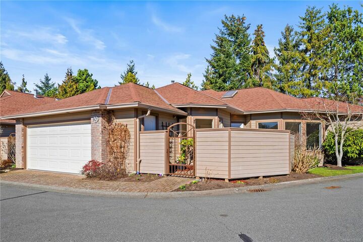 Property Photo:  4515 Pipeline Rd #601  BC V8Z 5M3 