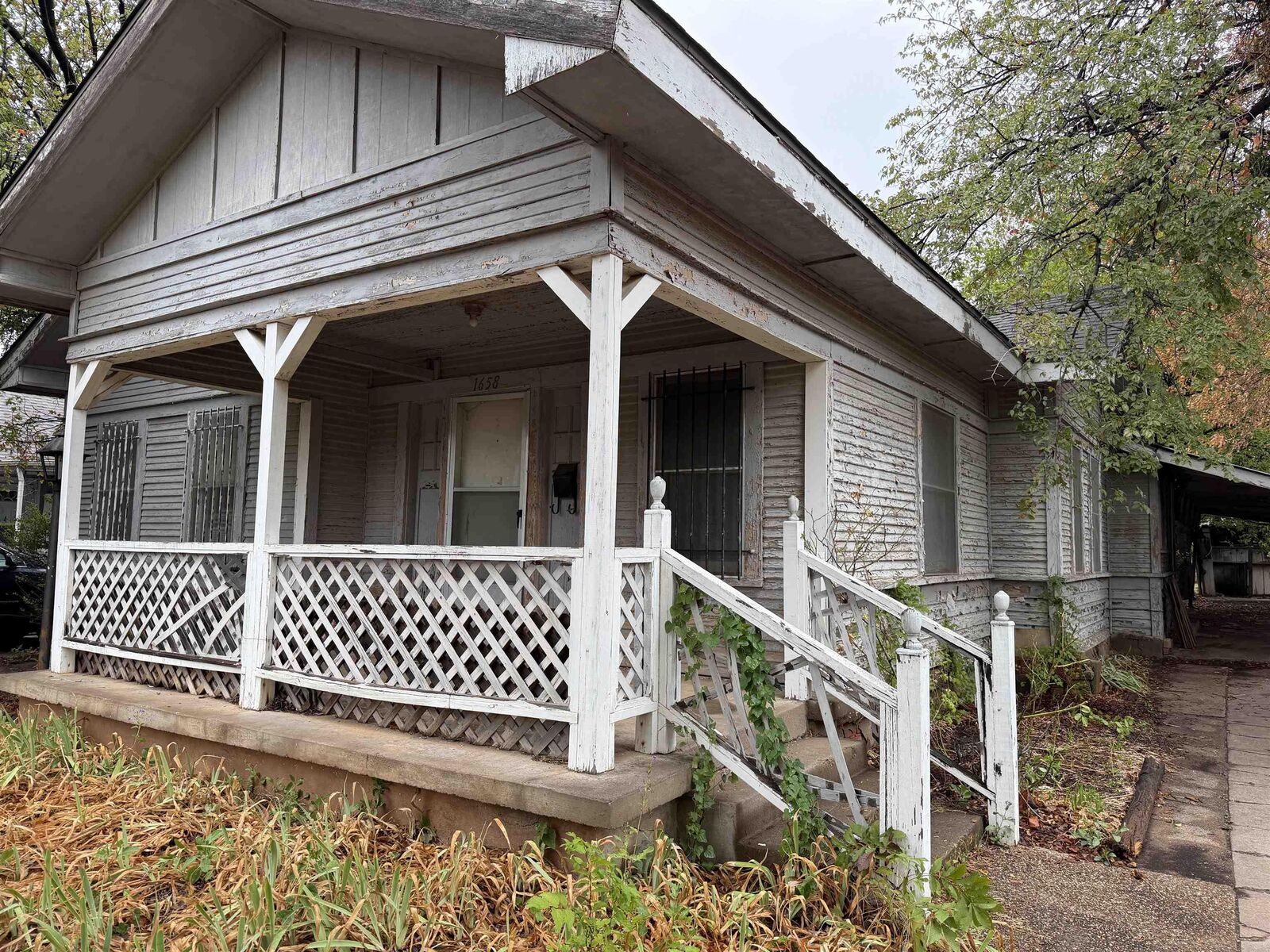 Property Photo:  1658 Keeler Avenue  TX 76301 