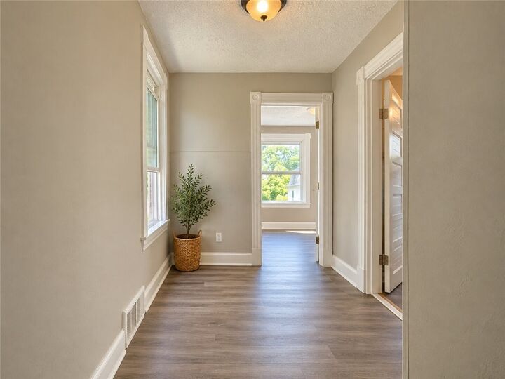 Property Photo:  744 Large Ave  PA 15025 