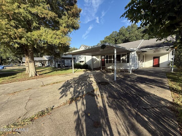 Property Photo: 222 W 15th Street LA 70526