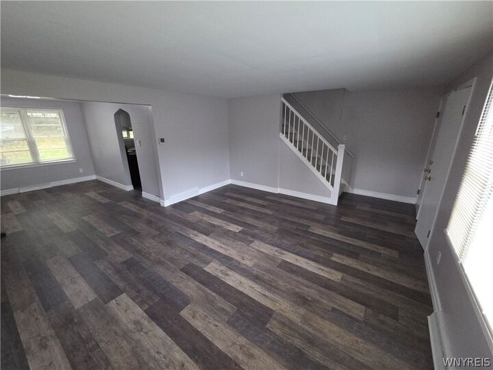 Property Photo:  425 Onondaga Street  NY 14092 