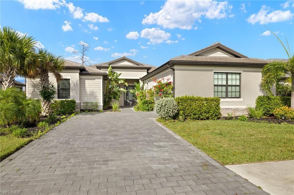 Property Photo:  11667 Canopy Loop  FL 33913 