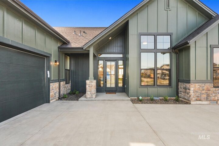 Property Photo:  7689 W Flathead Lakes St. Tahoma Bonus  ID 83616 
