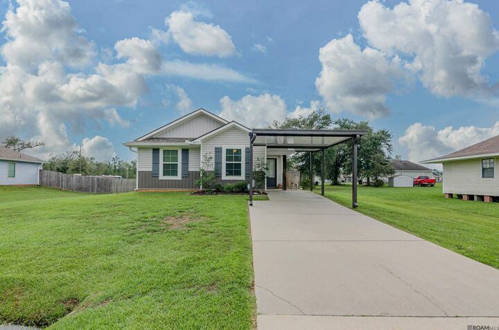 Property Photo:  42231 Southern Pines Blvd  LA 70454 