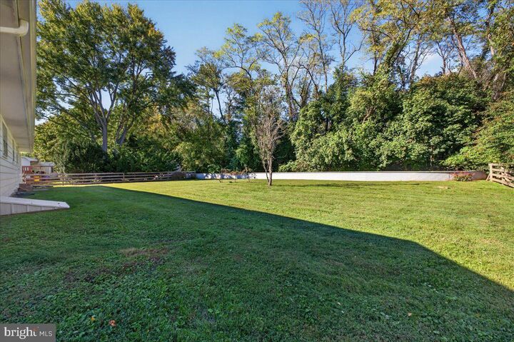 Property Photo:  203 Manor Avenue  MD 21620 