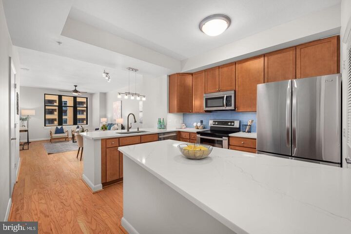 Property Photo:  400 Massachusetts Avenue NW 1012  DC 20001 