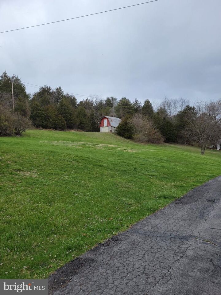 Property Photo: 19712 Northwestern Pike WV 26761