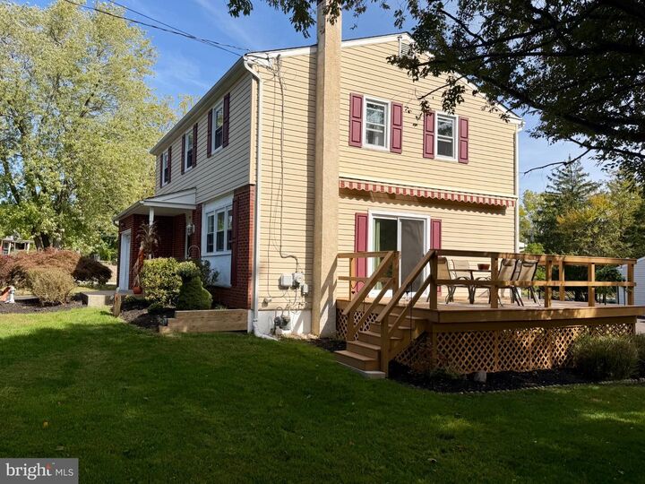 Property Photo:  902 Valley Road  PA 19422 