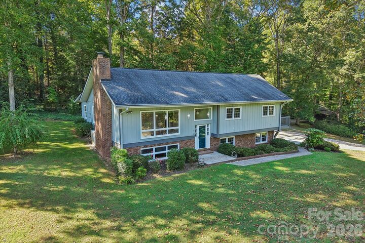 Property Photo: 122 W Laurel Lane NC 28729