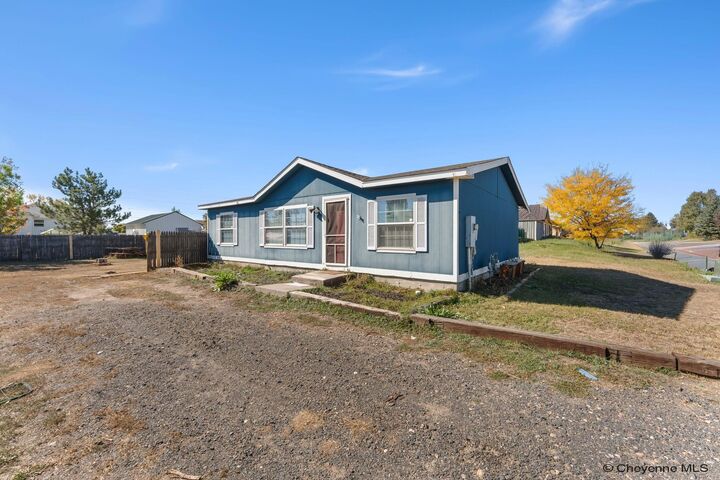 Property Photo:  809 Sunridge Dr  WY 82007 