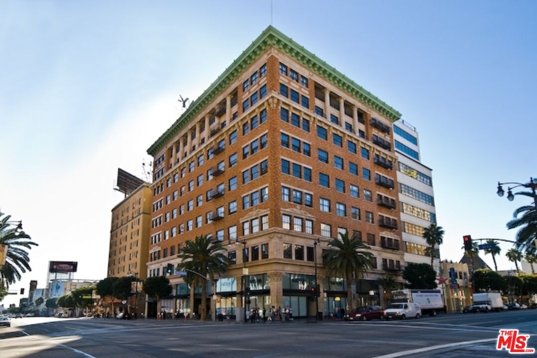 Property Photo: 1645 N Vine St, Unit 303 CA 90028