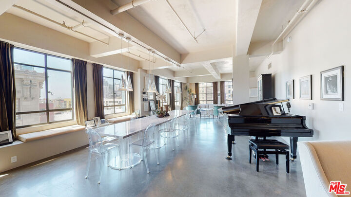 Property Photo:  849 S Broadway, Unit 708  CA 90014 