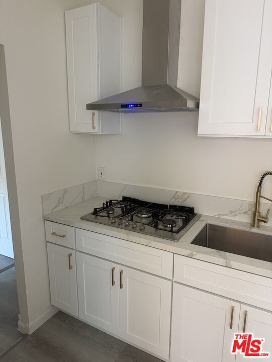 Property Photo: 1201 E 20th St, Unit 1203 CA 90011