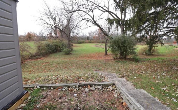 Property Photo:  905 N North Street  OH 43160 