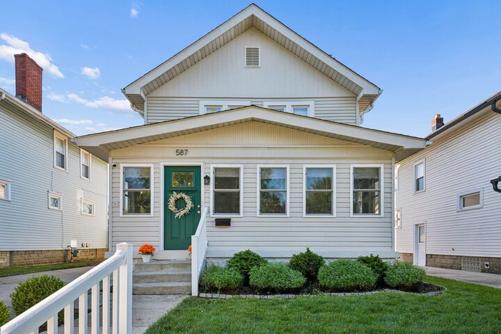 Property Photo: 587 Melrose Avenue OH 43202