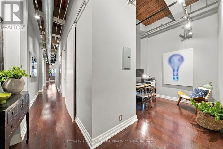 Property Photo:  43 Hanna Avenue 103  ON M6K 1X1 