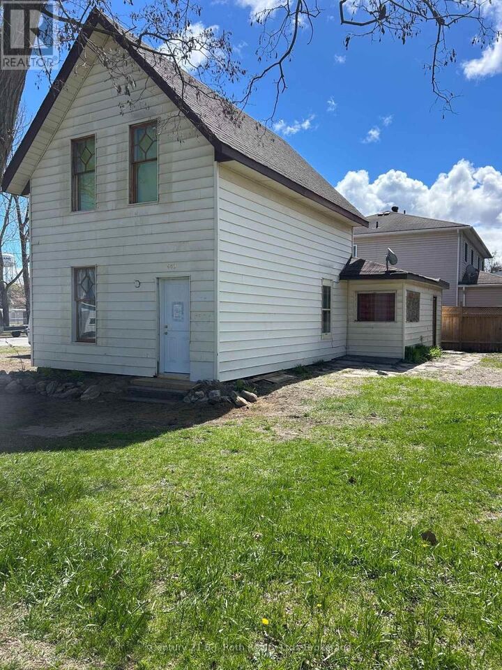 Property Photo:  469 Robert Street  ON L4R 2M4 