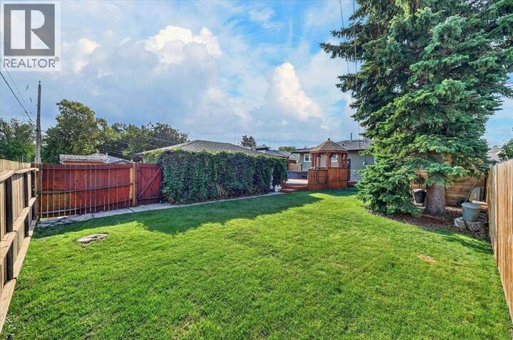 Property Photo: 624 24 Avenue Northeast AB T2E 1X3