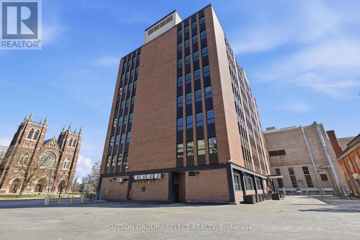 Property Photo:  195 Dufferin Avenue 213  ON N6K 1K7 