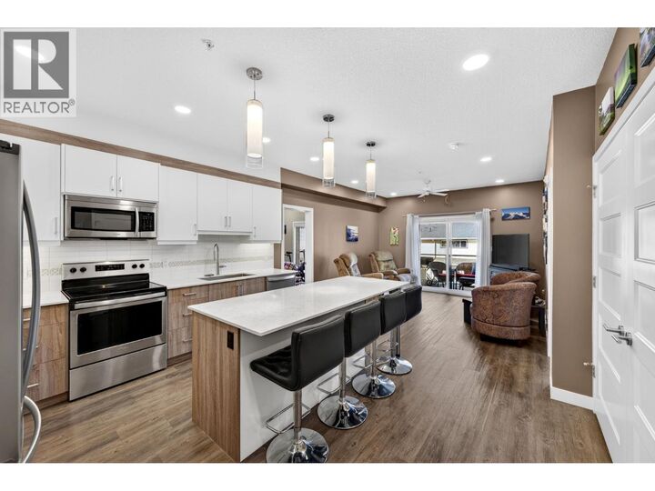 Property Photo: 410 5th Avenue South 1205 BC V0A 1H0