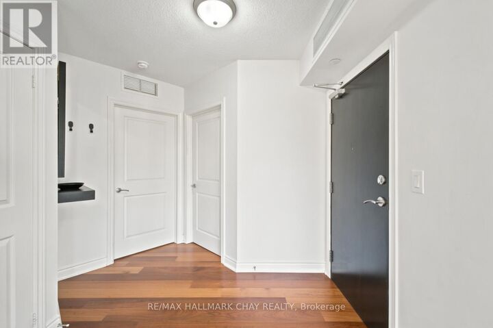 Property Photo:  149 Church Street 607  ON L0G 1T0 