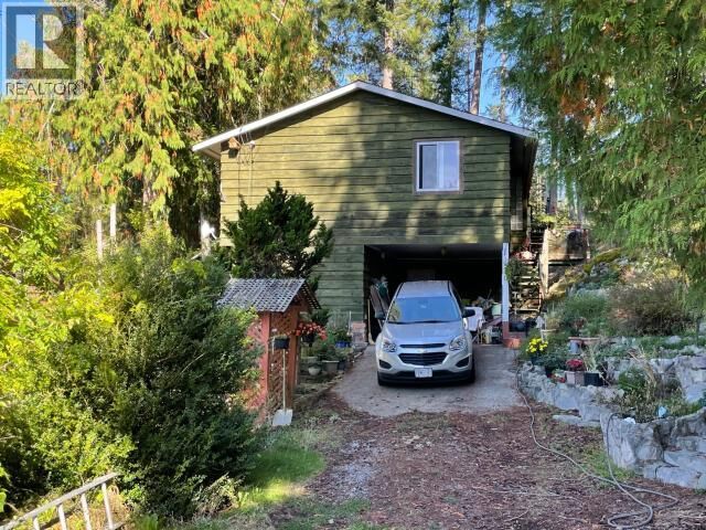 Property Photo:  1540 Scotch Place  BC V0N 2G0 