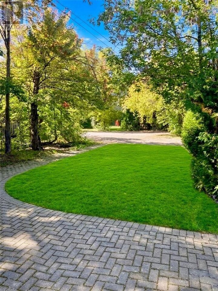 Property Photo:  879 Charlotte  ON P3E 4C5 