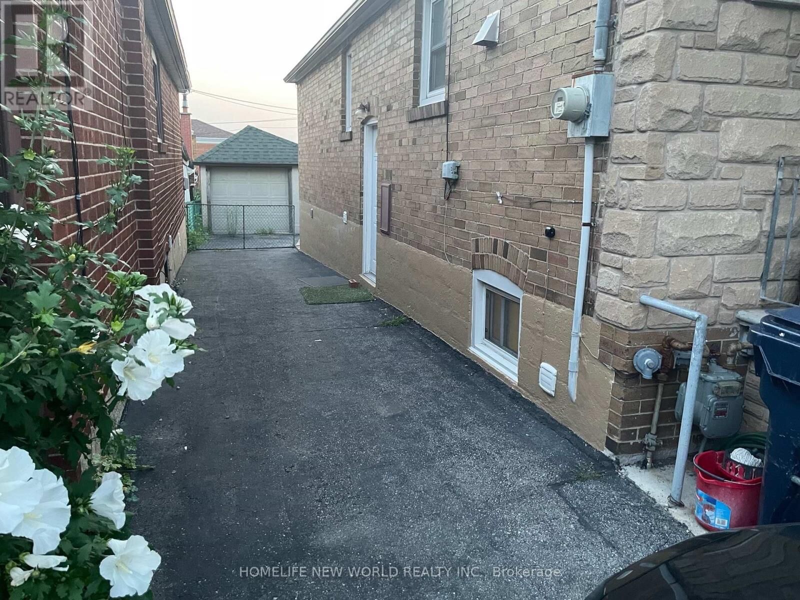 Property Photo: 354 Kane Avenue Bsm ON M6M 3P4