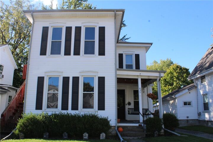 Property Photo: 435 E Church Street OH 43078
