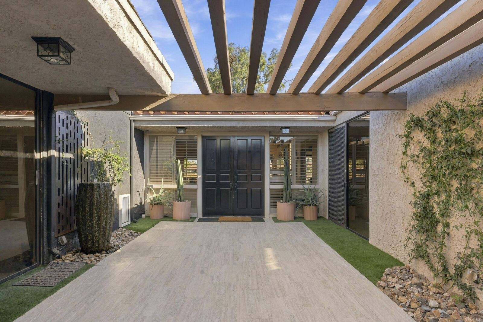Property Photo:  43409 Lacovia Drive  CA 92203 