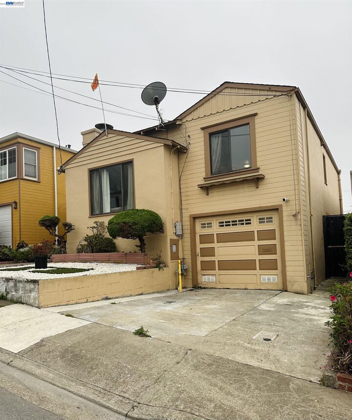 Property Photo: 50 Tallwood Dr CA 94014