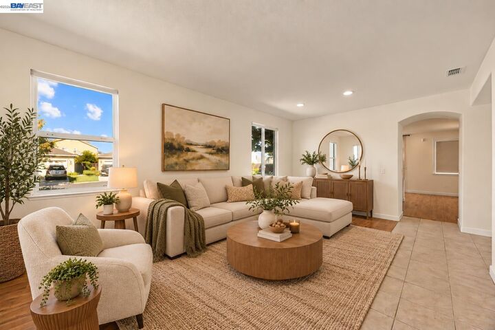 Property Photo:  10648 Tank House Dr  CA 95209 