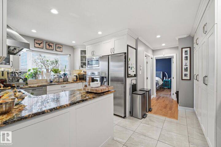 Property Photo:  8408 54 Street NW  AB T6B 1H1 