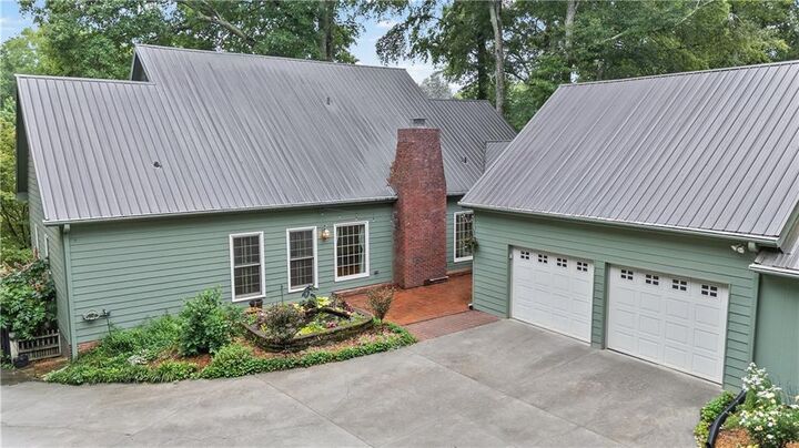 Property Photo: 4138 Town Branch Court SW GA 30014