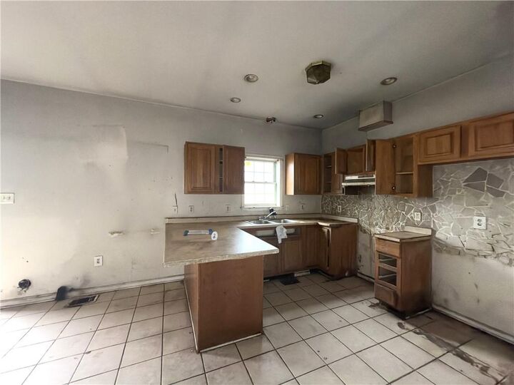 Property Photo: 822 White Street SW GA 30310