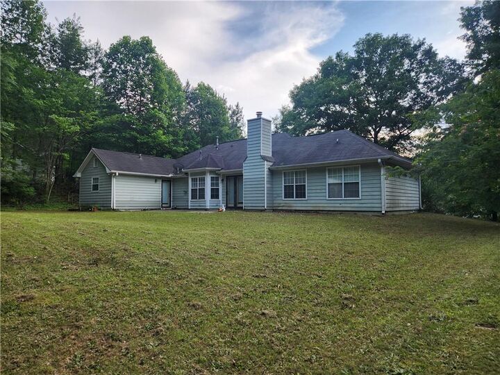 Property Photo: 482 Grove Hill Drive GA 30281