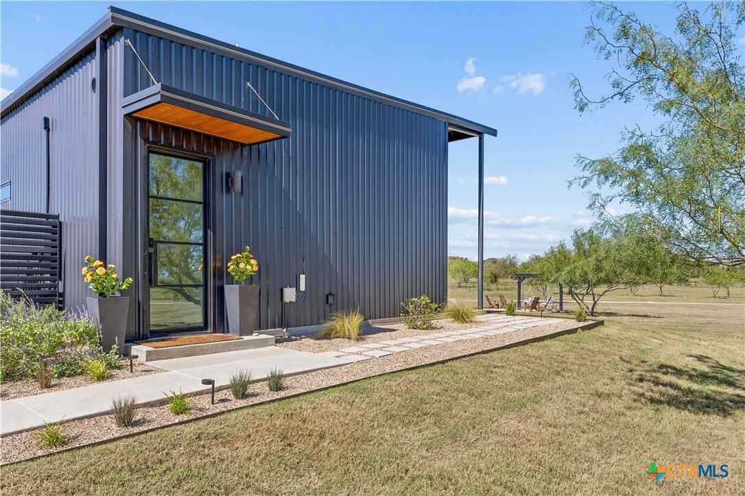 Property Photo: 6261 Solana Ranch Road TX 76571
