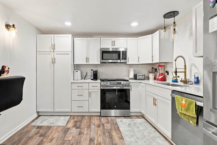 Property Photo: 816 W 12th St KY 42301
