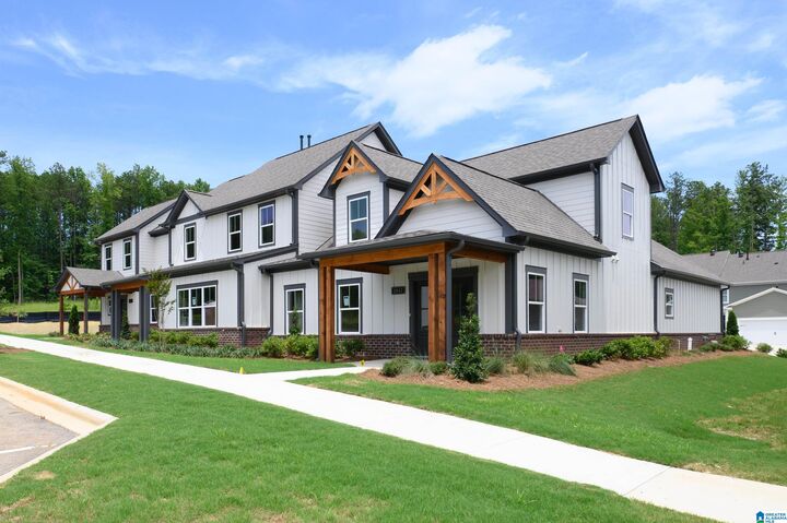 Property Photo: 1004 Grand River Boulevard AL 35094