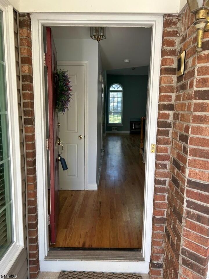Property Photo:  42 Myrtle Ct  NJ 08889 