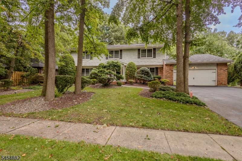 Property Photo: 6 Burlington Ln NJ 08816