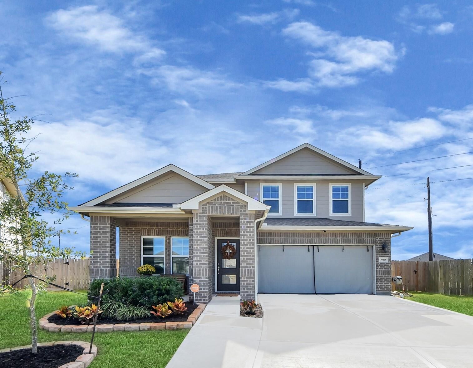 Property Photo:  930 Pismo Lane  TX 77583 