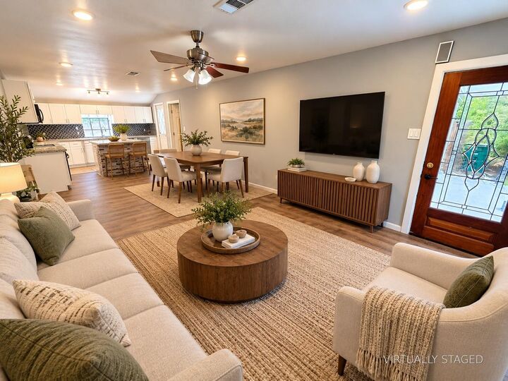 Property Photo:  11306 Sandhurst Drive  TX 77048 