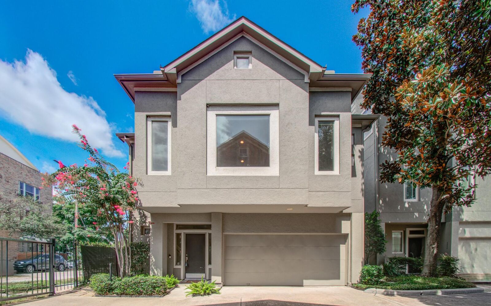 Property Photo: 4448 Center Street TX 77007