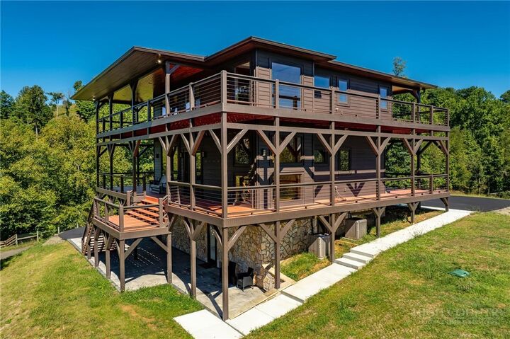 Property Photo:  963 Cherry Springs Lane  TN 37691 