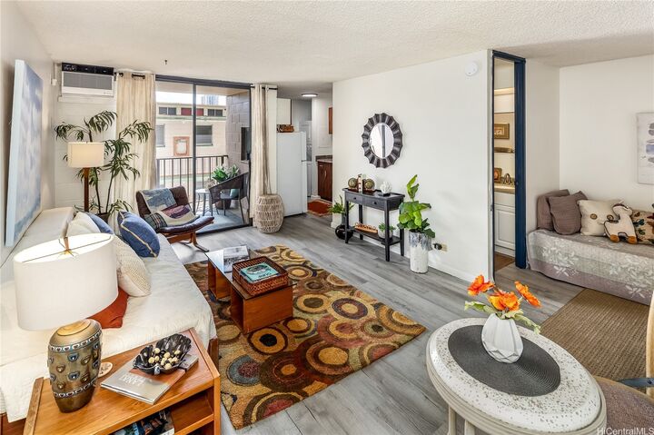 Property Photo:  1415 Liholiho Street 306  HI 96822 