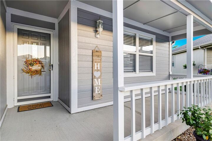 Property Photo:  523 Mars Court  MO 64083 
