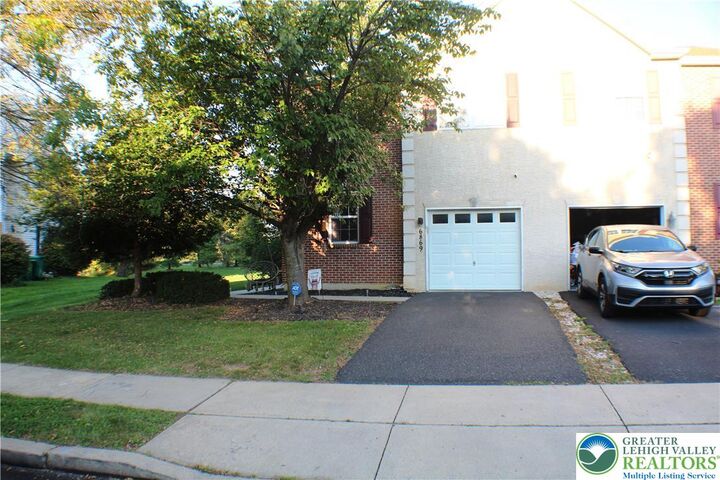 Property Photo: 6869 Hunt Drive PA 18062